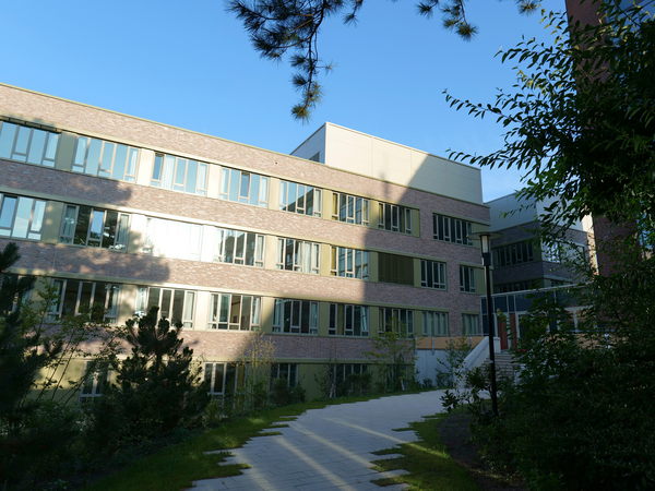 Albertinen Zenrtum für Altersmedizin - Gebäudeansicht Albertinen Zenrtum für Altersmedizin - Gebäudeansicht